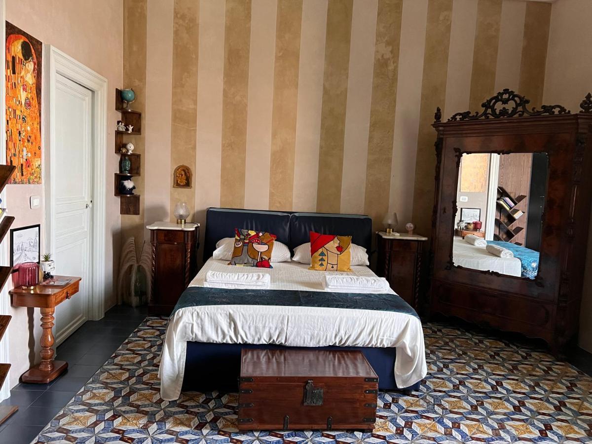 Palazzo Zappata Luxury Room Noto Centro Bagian luar foto